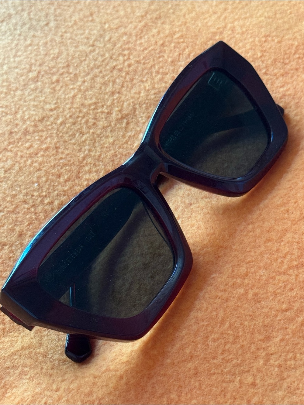 TAXXON Iconic Eyewear Italy Maroon Sunglasses Green Lenses EUC